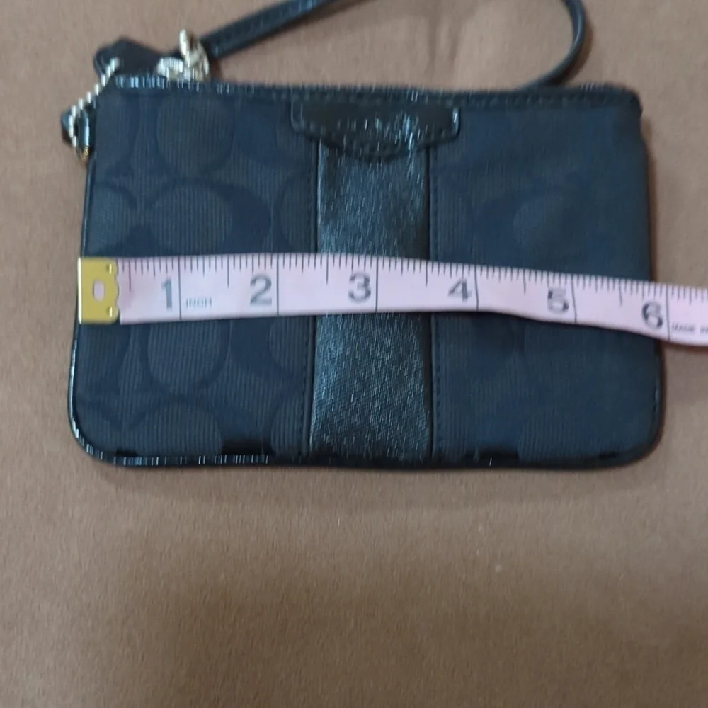 Coach Signature C Black Wristlet 6